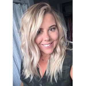 Meet your Posher, Kacey